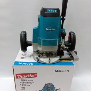 Makita MT Series M3600B 12 mm (1/2") plunge router