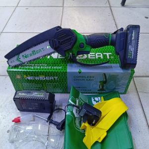Newbeat 6-inch cordless chainsaw kit